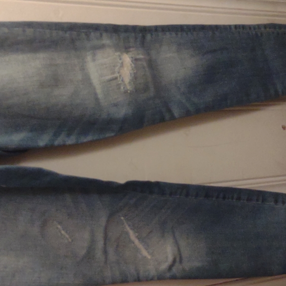 Cute Stretchy LizLange Maternity Jeans - Picture 2 of 4